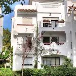 Sun Apartment *